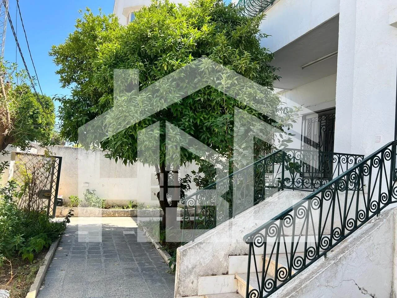 Villa de 300 m² sur un terrain de 368 m²